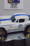 Hot Wheels Larry's Garage CHASE White '63 Split Window Corvette w/Real Riders