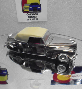 JOHNNY LIGHTNING CHROME 1941 LINCOLN CONTINENTAL W/REAL RIDERS