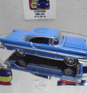 JOHNNY LIGHTNING LIGHT BLUE LINCOLN PREMIERE W/REAL RIDERS
