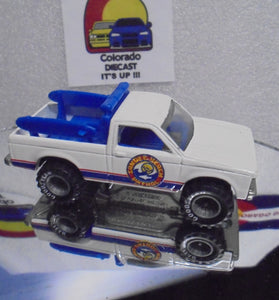 LOOSE 1980's HOT WHEELS White Beach Patrol Truck w/Grey Hub Real Riders