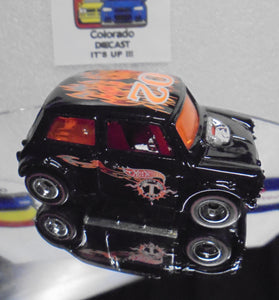 LOOSE HOT WHEELS Black Mini Cooper Treasure Hunt w/Real Riders