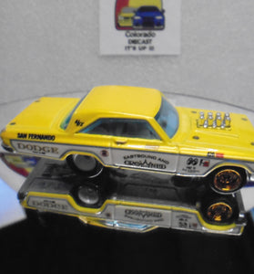 LOOSE HOT WHEELS YELLOW '65 DODGE CORONET w/REAL RIDERS
