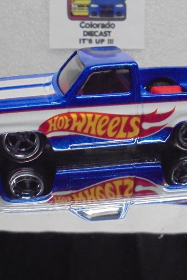 LOOSE HOT WHEELS BLUE/WHITE ANNIVERSARY EDITION '83 CHEVY SILVERADO w/REAL RIDERS (Copy)