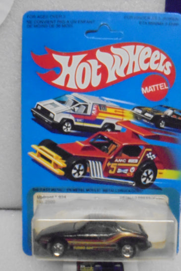 1981 HOT WHEELS BLACK UPFRONT 924 PORSCHE UNPUNCHED INTERNATIONAL CARD
