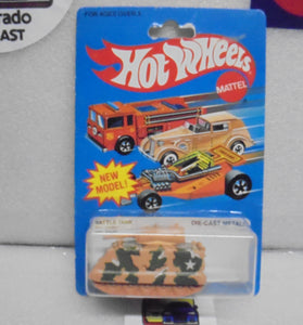 1983 HOT WHEELS TAN CAMO BATTLE TANK