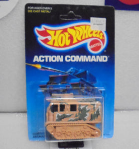 1986 HOT WHEELS ACTION COMMAND TAN ASSAULT CRAWLER UNPUNCHED CARD