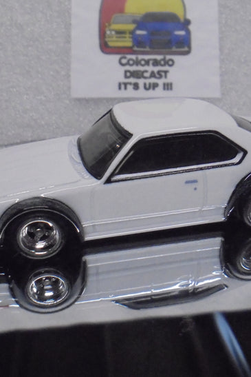 LOOSE HOT WHEELS WHITE NISSAN SKYLINE C210 w/RR'S