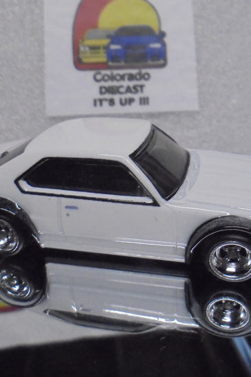 LOOSE HOT WHEELS WHITE NISSAN SKYLINE C210 w/RR'S