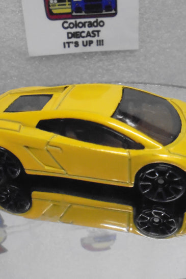 LOOSE HOT WHEELS YELLOW LAMBORGHINI GLLARDO LP560-4