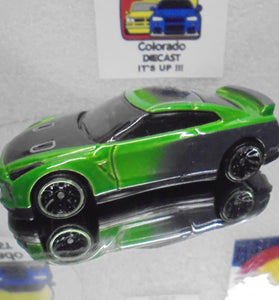 LOOSE HOT WHEELS GREEN '17 NISSAN GT-R (R35)