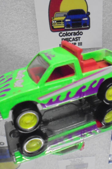 LOOSE HOT WHEELS GREEN CAL CUSTOM CHEVY PICKUP TRUCK w/YELLOW HOT HUBS