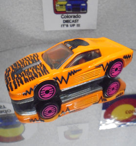 LOOSE HOT WHEELS ORANGE REVEALERS FERRARI 512M w/PINK ULTRA HOTS