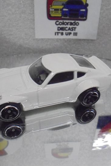 LOOSE HOT WHEELS WHITE CUSTOM DATSUN 240Z