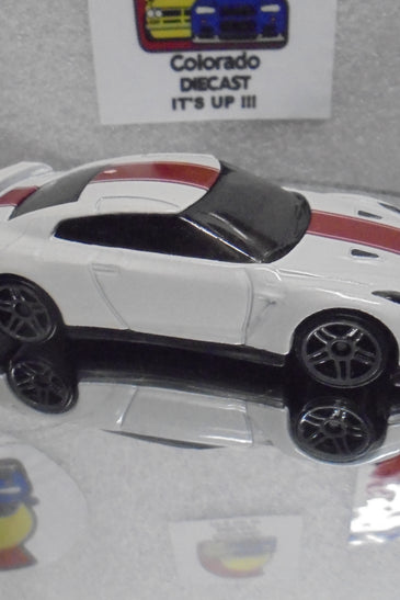 LOOSE HOT WHEELS WHITE '17 NISSAN GT-R (R35)