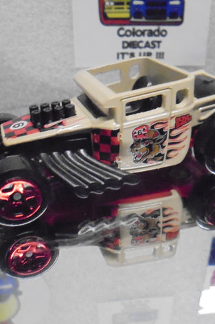 LOOSE HOT WHEELS TAN BONE SHAKER