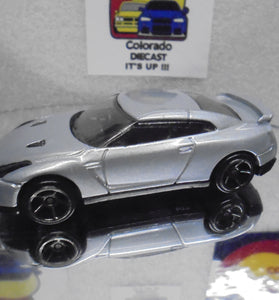 LOOSE HOT WHEELS SILVER 2009 NISSAN GT-R