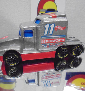 LOOSE HOT WHEELS SILVER KENWORTH '76 BIG RIG