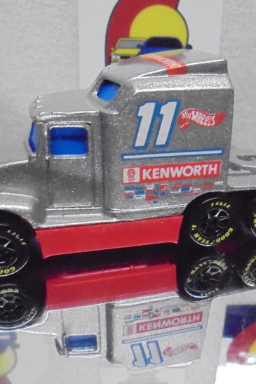 LOOSE HOT WHEELS SILVER KENWORTH '76 BIG RIG