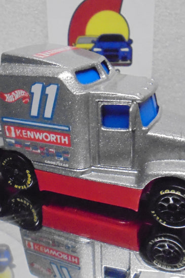 LOOSE HOT WHEELS SILVER KENWORTH '76 BIG RIG