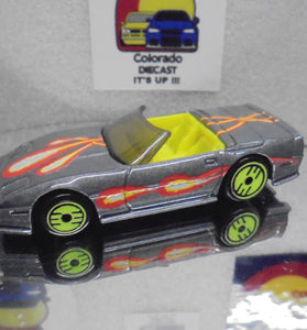 LOOSE HOT WHEELS REVEALERS GREY CUSTOM CORVETTE w/LIME ULTRA HOTS