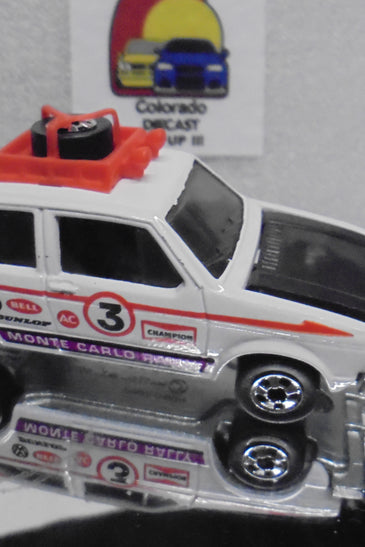 Loose Hot Wheels White Hare splitter w/Blackwalls