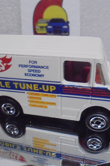 Loose Hot Wheels White Mobile Tune Up Combat Medic Truck w/Blackwalls