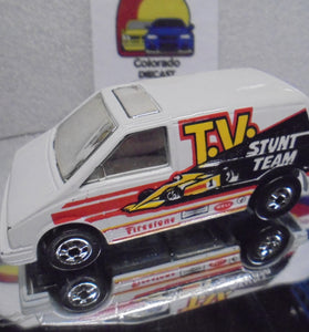 Loose Hot Wheels White Flipouts T.V. Stunt Team Ford Aerostar Van w/Blackwalls
