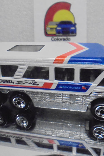 Loose Hot Wheels White Grehound MC8 Bus w/Blackwalls