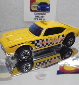 Loose Hot Wheels Yellow Maxi Taxi w/Blackwalls