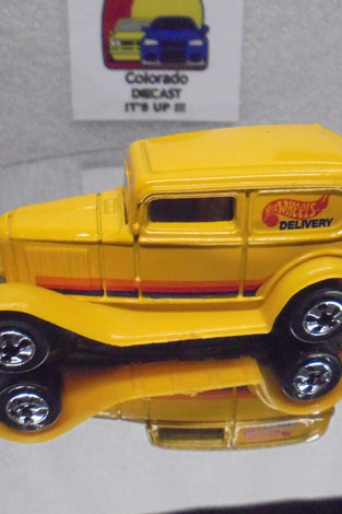 Loose Hot Wheels Yellow '32 Sedan Delivery Blue Stripe w/Blackwalls
