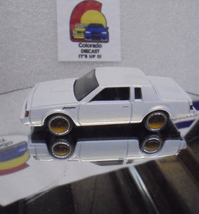 LOOSE HOT WHEELS WHITE '87 BUICK REGAL GNX w/RR'S