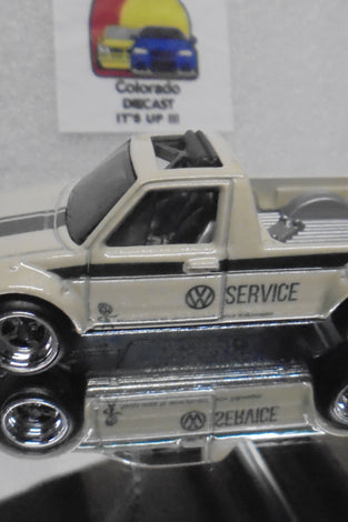 LOOSE HOT WHEELS TAN VOLKSWAGEN CADDY TRUCK w/RR'S