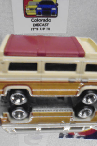 LOOSE HOT WHEELS TAN VOLKSWAGEN SUNAGON w/RR'S