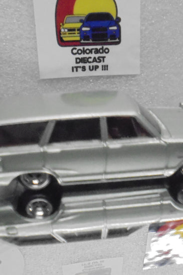 LOOSE HOT WHEELS GREEN '69 NISSAN SKYLINE VAN w/RR'S