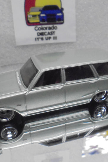 LOOSE HOT WHEELS GREEN '69 NISSAN SKYLINE VAN w/RR'S