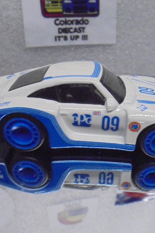 LOOSE HOT WHEELS WHITE BILSTEIN PORSCE 935 w/RR'S