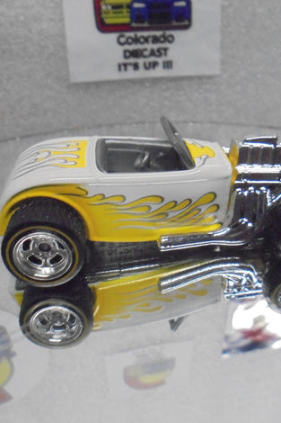 LOOSE HOT WHEELS WHITE STREET RODDER w/RR'S