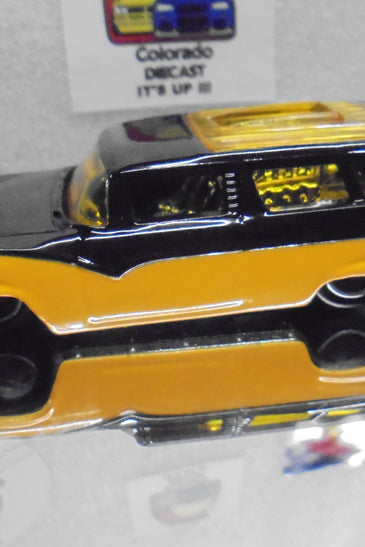 LOOSE HOT WHEELS BLACK/YELLOW 8 CRATE CHASE w/RR'S BLACK POR INITIALS
