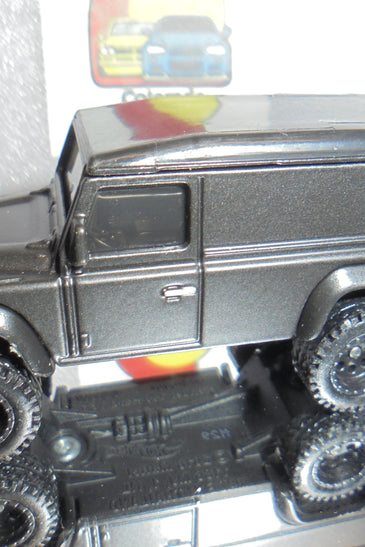 LOOSE HOT WHEELS BLACK LAND ROVER DEFENDER 110 HARDTOP w/RR'S