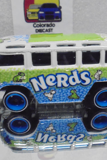 LOOSE HOT WHEELS NERDS VOLKSWAGEN DELUXE STATION WAGON w/RR'S