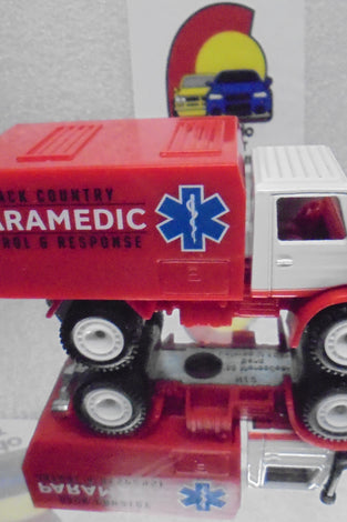 LOOSE HOT WHEELS BACK COUNTRY PARAMEDIC UNIMOG U-1300 w/RR'S