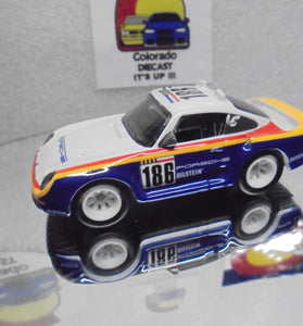 LOOSE HOT WHEELS WHITE 1985 PORSCHE 959 w/RR'S