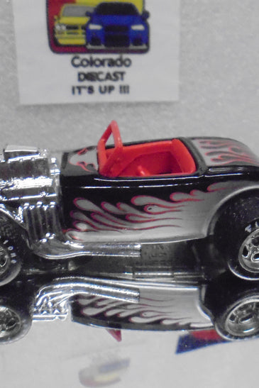 LOOSE HOT WHEELS BLACK w/FLAMES STREET RODDER w/REAL RIDERS