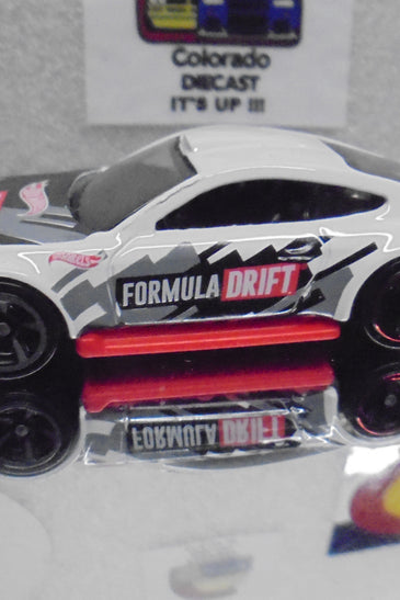 LOOSE HOT WHEELS WHITE FORMULA DRIFT CUSTOM '18 FORD MUSTANG GT