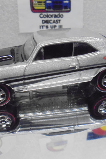 LOOSE HOT WHEELS SILVER '68 CHEVY NOVA w/REDLINES