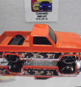 LOOSE HOT WHEELS ORANGE CAMO  '83 CHEVY SILVERADO