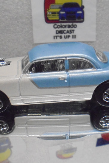 LOOSE HOT WHEELS BLUE/WHITE SHOE BOX w/BLACKWALLS
