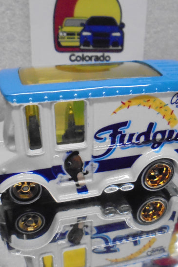 LOOSE HOT WHEELS CARVEL ICE CREAM BREAD BOX w/RR'S