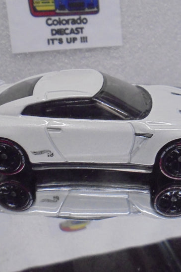 LOOSE HOT WHEELS WHITE '17 NISSAN GT-R (R35) ID CAR