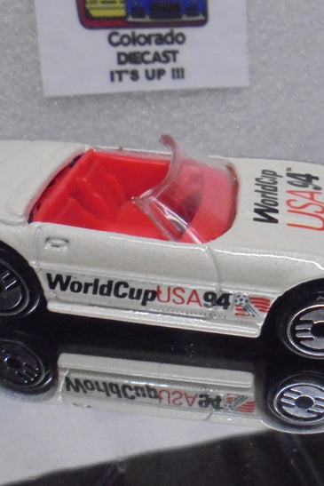 LOOSE HOT WHEELS WHITE WORLD CUP USA 94 CUSTOM CORVETTE